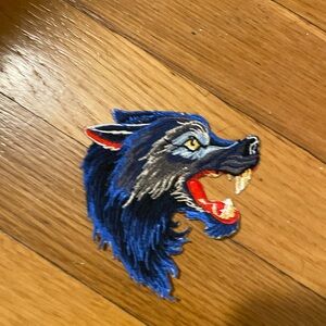 Wolf iron on patch